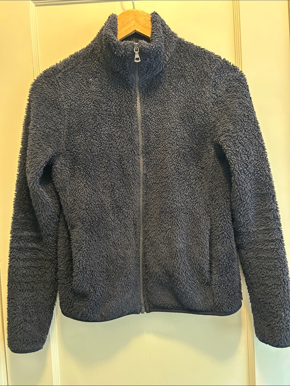 Uniqlo Women’s Cozy Navy Fleece